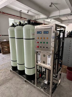 Guter Preis 1000 Liter pro Stunde Handels-RO-System tragbare Wassermaschine 220V/380V Online