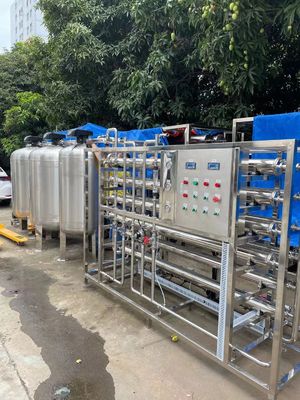 Guter Preis Industrielles Umkehrosmose-Wasserreinigungssystem mit 98% Salzabstoßrate Online