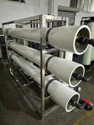 Guter Preis Kommerzielle Umkehrosmose-Wasserfiltration 6 m3/h 120 m3 pro Tag Online