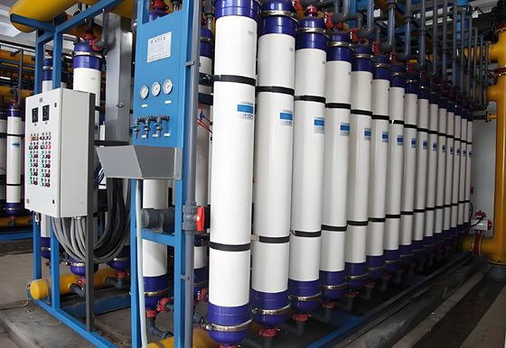 Guter Preis SS304 / PVC Ultrafiltration Trinkwassersystem für industrielle Anwendungen Online